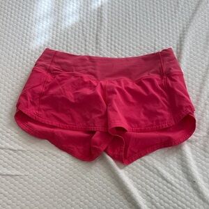 Women’s Pink Athletic Running Shorts LuLulemon Lipstick 2.5 Inseam
